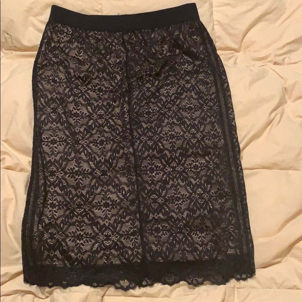 Lace mid length skirt ARITZIA